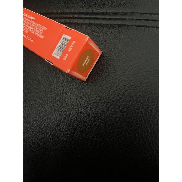 Item Air hug Concealer *SHADE 400* - Picture 3 of 3